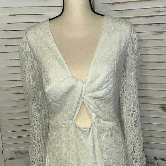 FTF Front Twist Lace White Mini Dress Size 1X 14/16 NWT - Picture 3 of 13